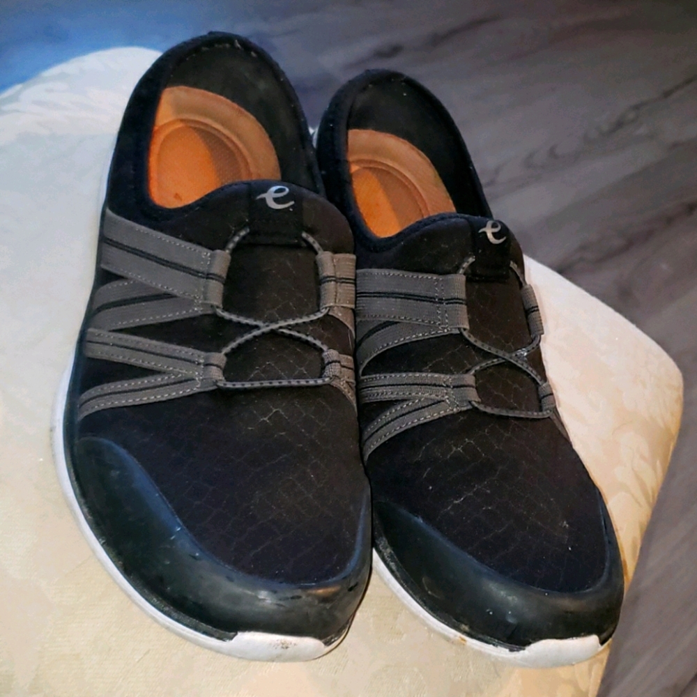 Easy Spirit slip on Shoes